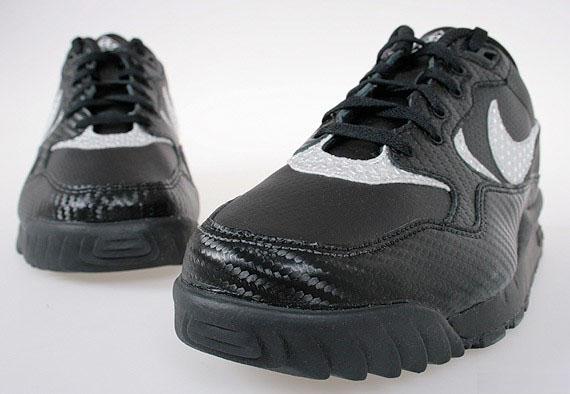 碳纤维运动鞋.jpg